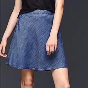UEC GAP 100% LYOCELL BLUE CHAMBRAY LIGHTWEIGHT FLOWING MINI SKIRT SZ 6